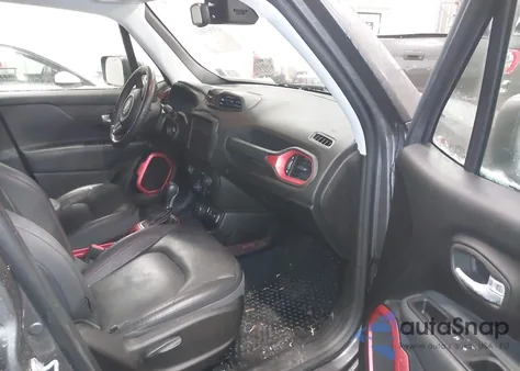 2018 Jeep Renegade Trailhawk 4X4 из США, поврежденный, VIN ZACCJBCB1JPH99981